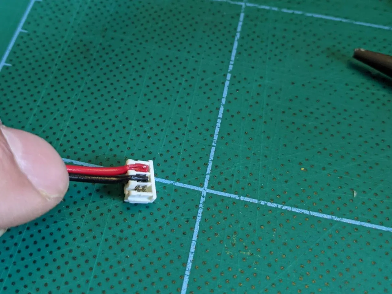 Fan connector with new wires