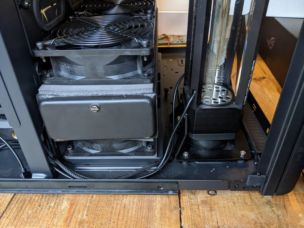 Pump-reservoir combo, test fitting for GPU loop