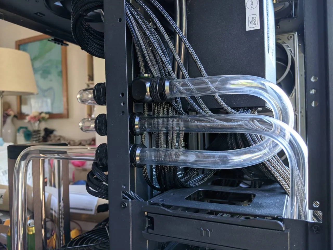 CPU block outlet return with 180° bend and stoppered vent