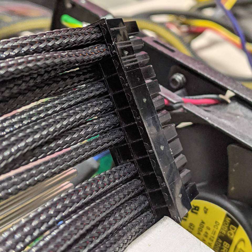 24-pin ATX, partially resleeved