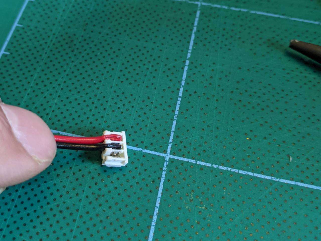 Fan connector with new wires