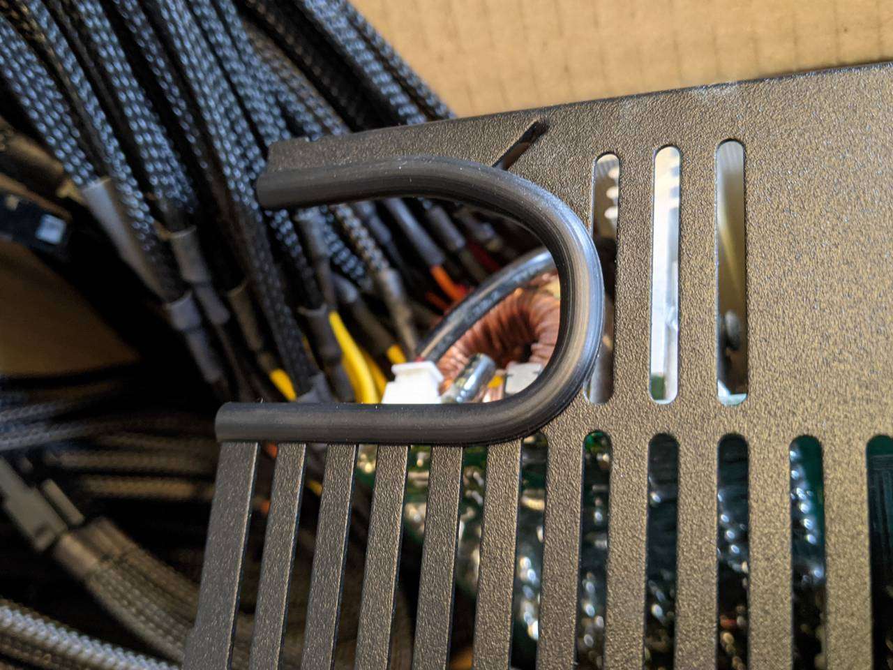Cable entry with new pinch protector